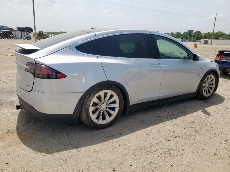 Parquets TESLA MODEL X 2016 Srebrny