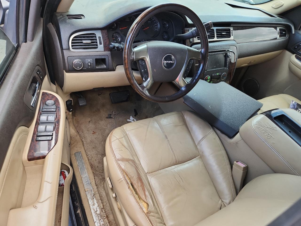 2007 GMC Yukon Denali VIN: 1GKFK63857J213754 Lot: 64480275