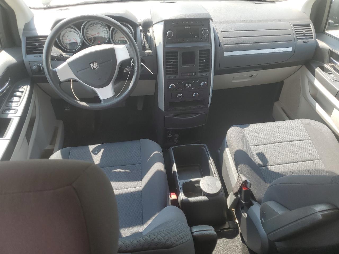 2010 Dodge Grand Caravan Se VIN: 2D4RN4DE2AR200510 Lot: 66652765