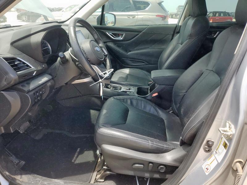  SUBARU FORESTER 2019 Srebrny