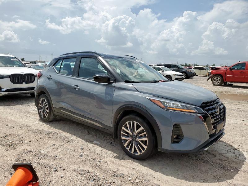  NISSAN KICKS 2023 Gray