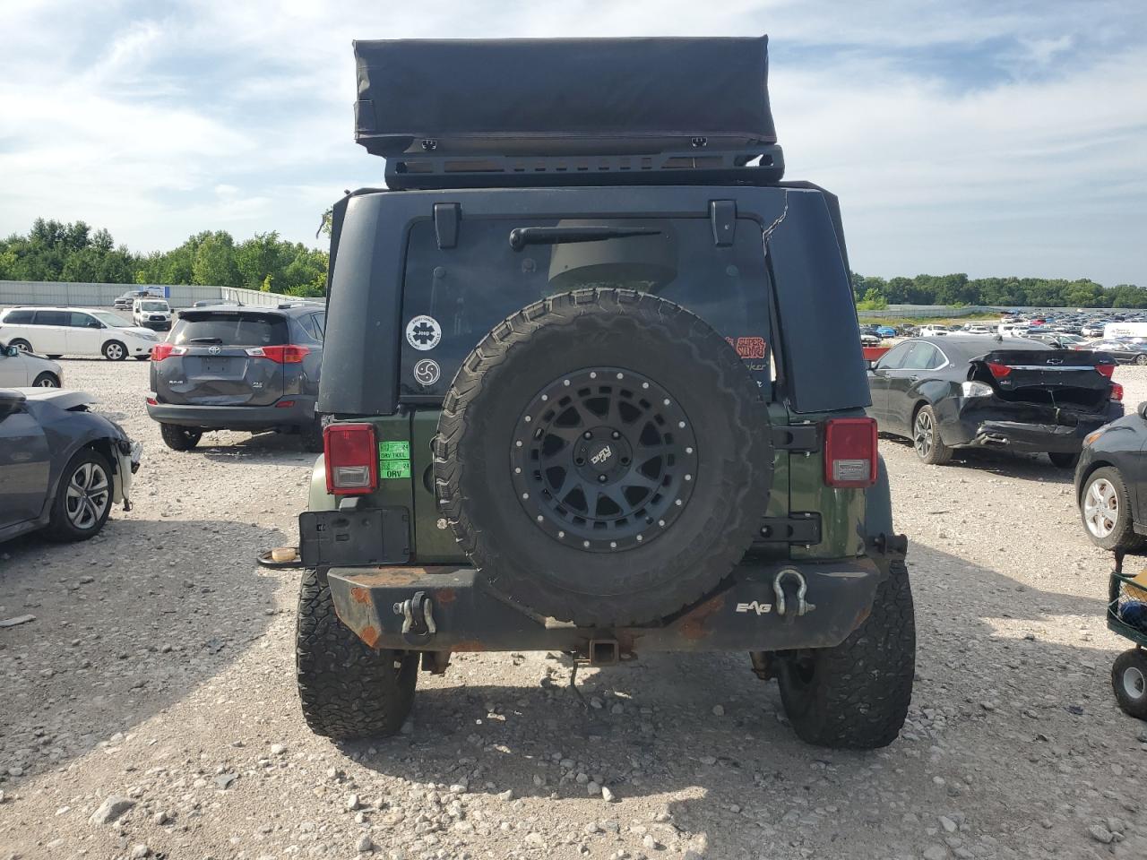 2008 Jeep Wrangler Unlimited Sahara VIN: 1J4GA59188L634858 Lot: 63989065