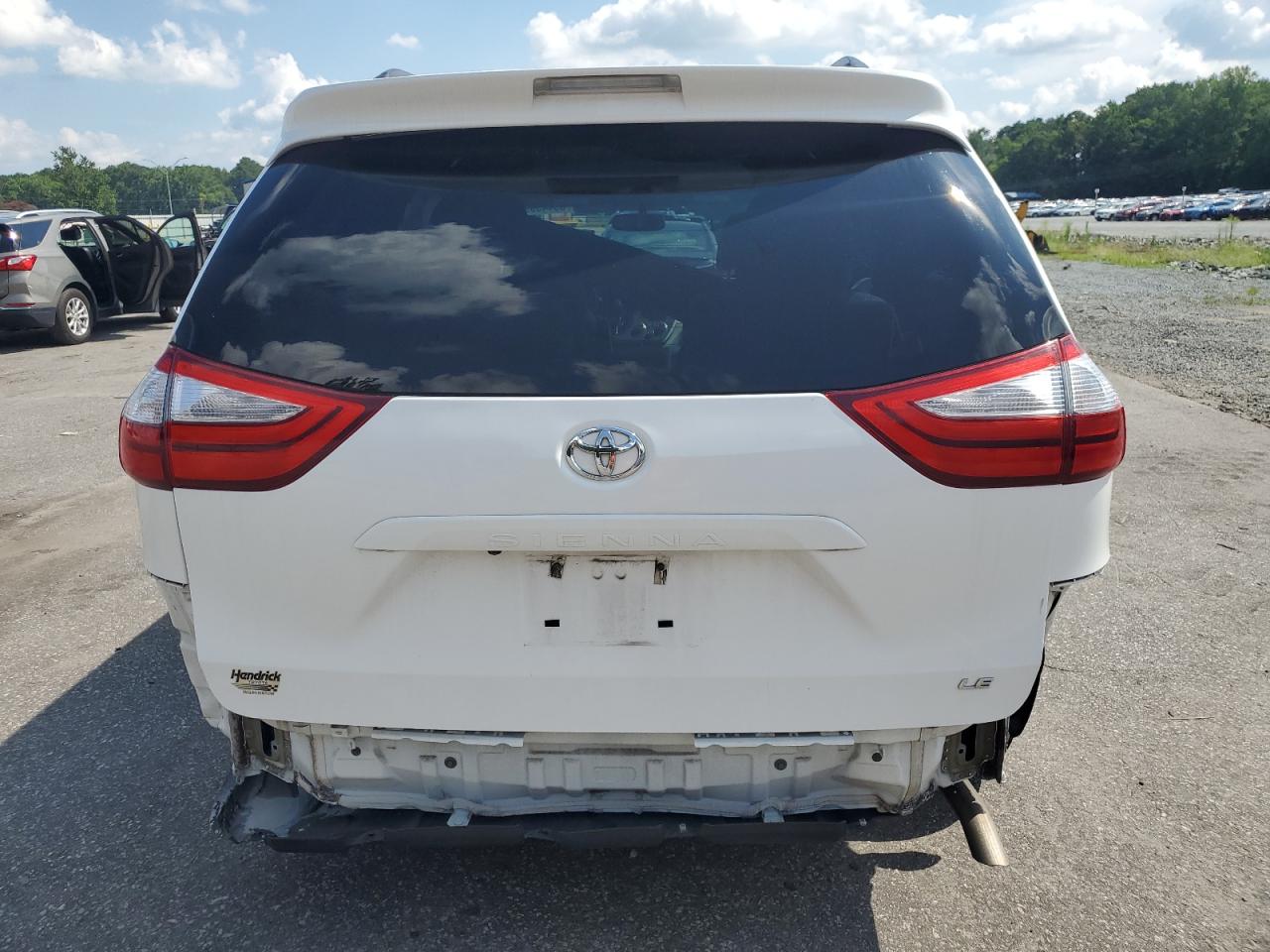 2016 Toyota Sienna Le VIN: 5TDKK3DC4GS701950 Lot: 63443995