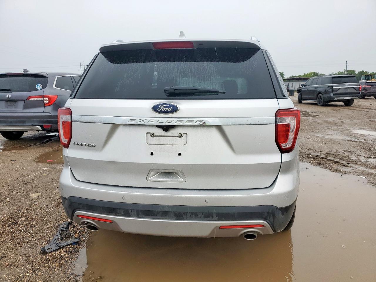 2017 Ford Explorer Limited VIN: 1FM5K7F86HGA11010 Lot: 63460915