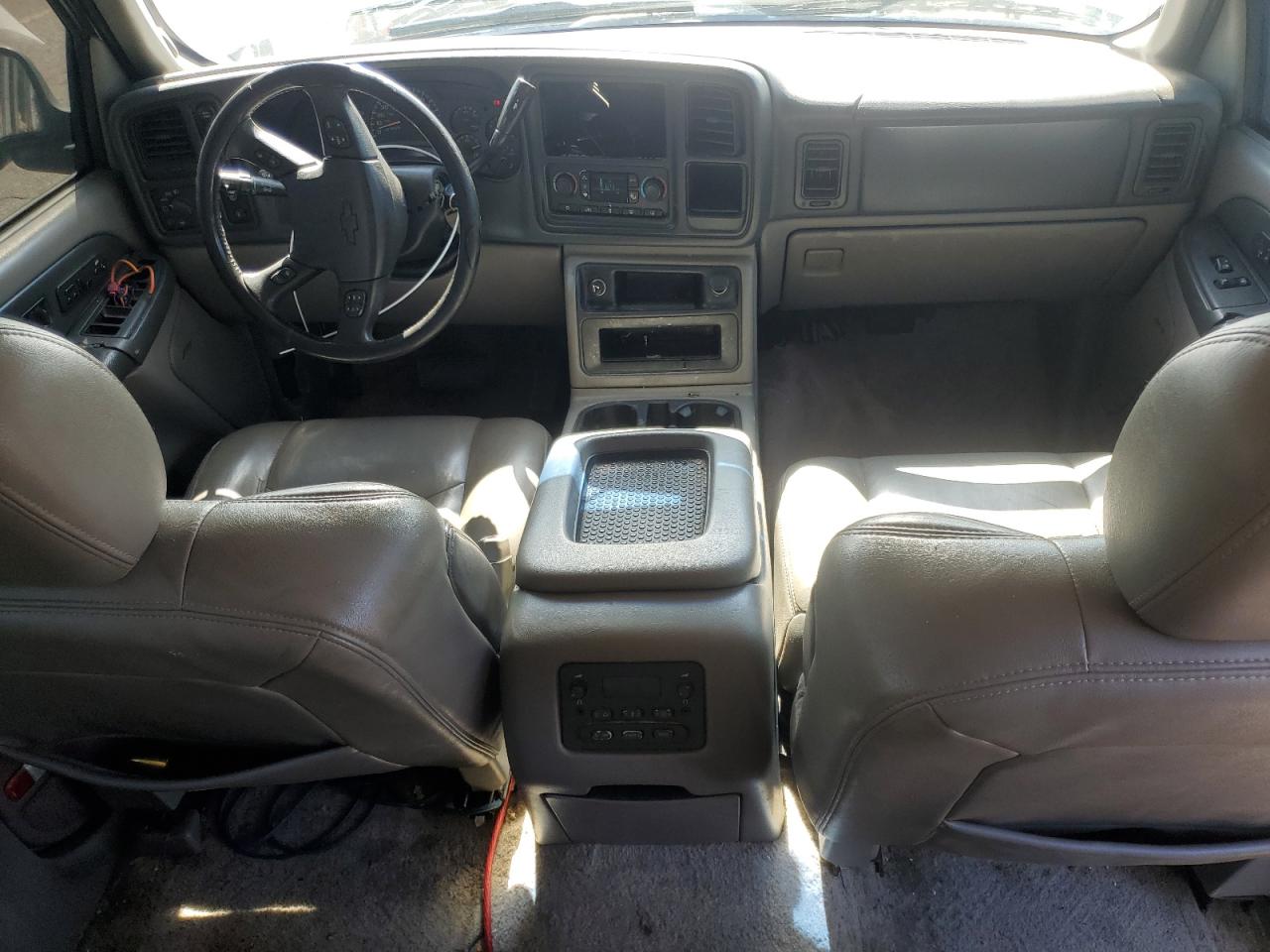 2003 Chevrolet Tahoe K1500 VIN: 1GNEK13Z43J101077 Lot: 64553875