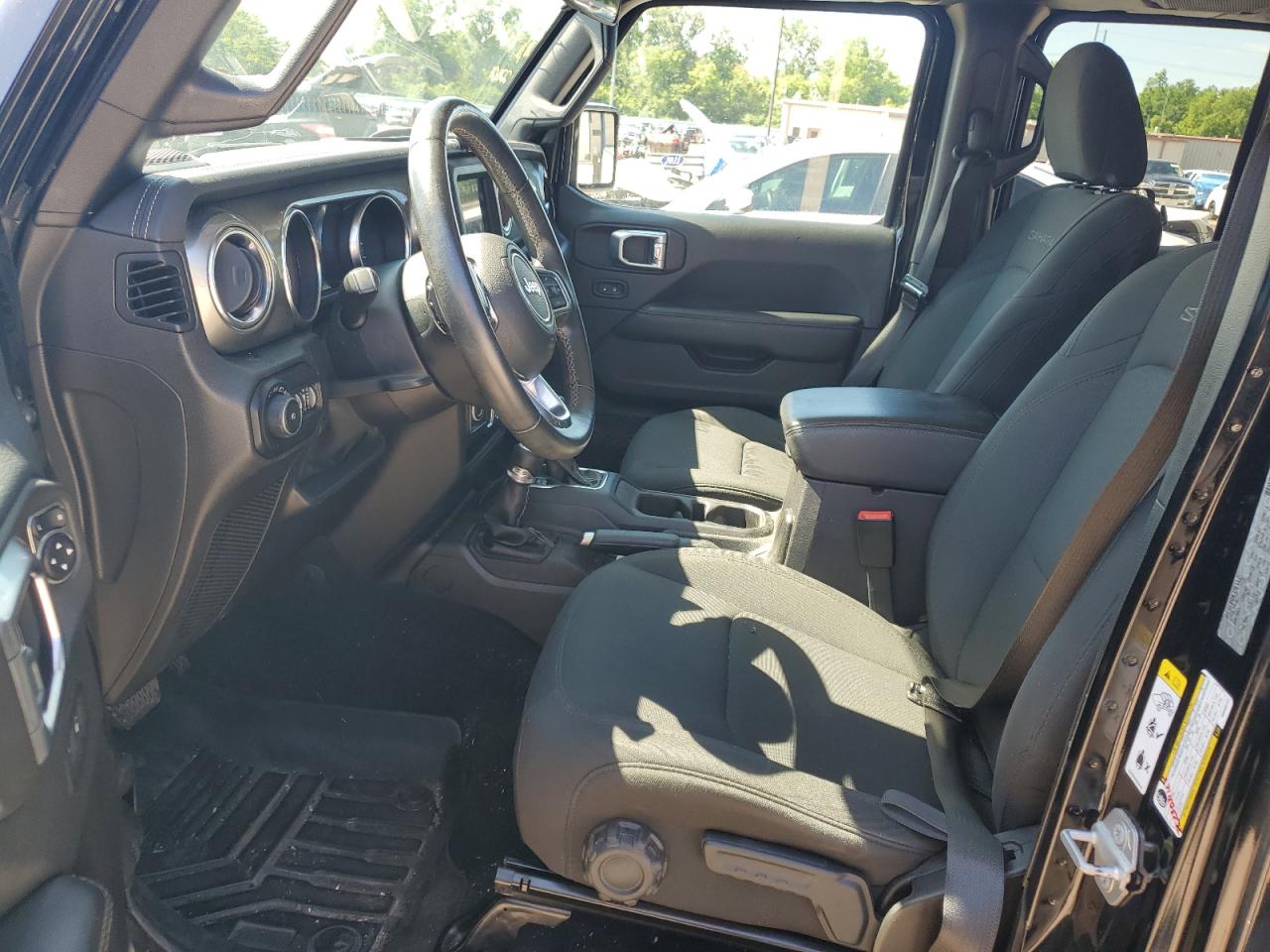 2019 Jeep Wrangler Unlimited Sahara VIN: 1C4HJXEGXKW555777 Lot: 63083565