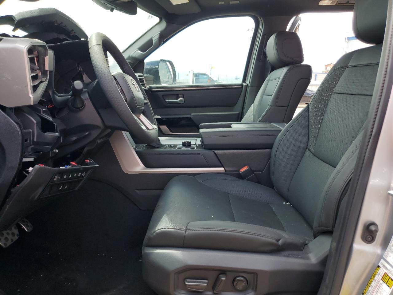 2025 Toyota Sequoia Sr5 VIN: 7SVAAABA1SX061385 Lot: 66100595