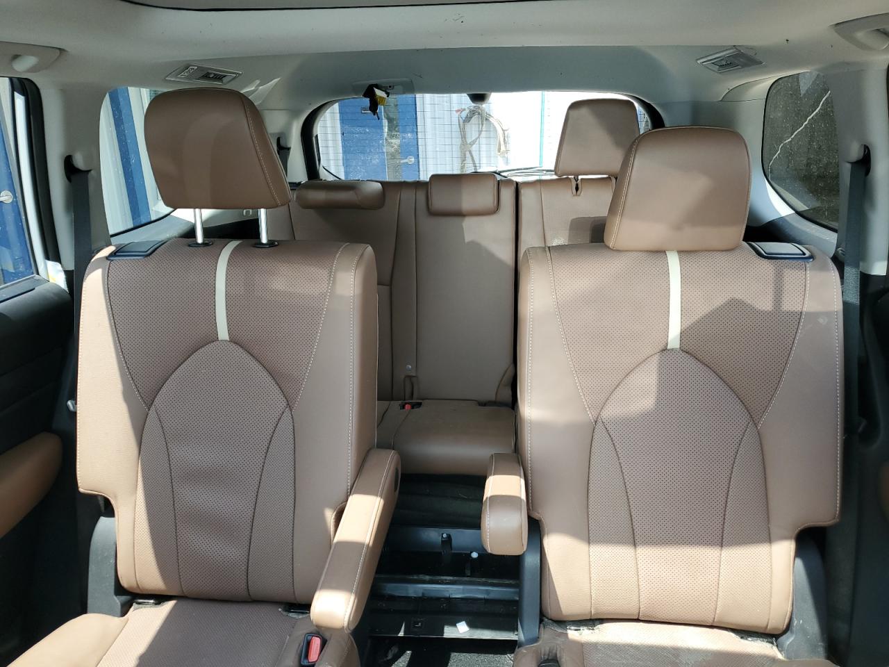 2025 Toyota Grand Highlander Le VIN: 5TDAAAB56SS086253 Lot: 65356025