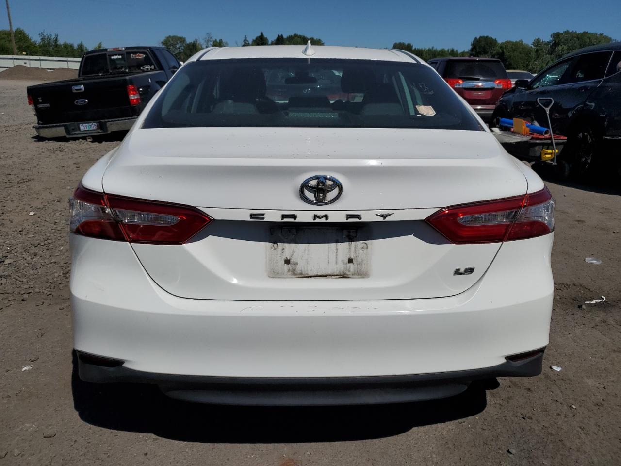 2019 Toyota Camry L VIN: 4T1B11HK7KU800917 Lot: 64745875