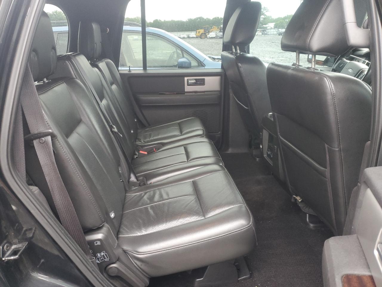 2010 Ford Expedition Limited VIN: 1FMJU2A50AEB59969 Lot: 63250185