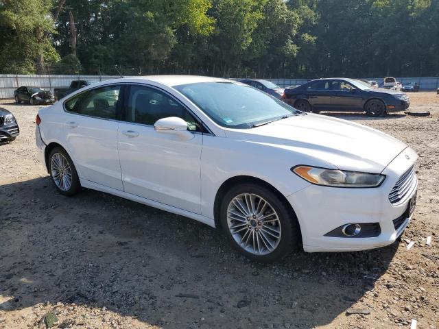  FORD FUSION 2016 Белы