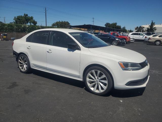  VOLKSWAGEN JETTA 2014 White