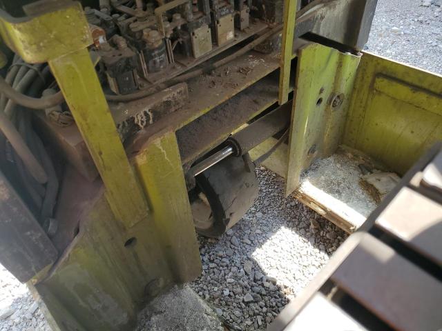 2000 CLARK FORKLIFT  