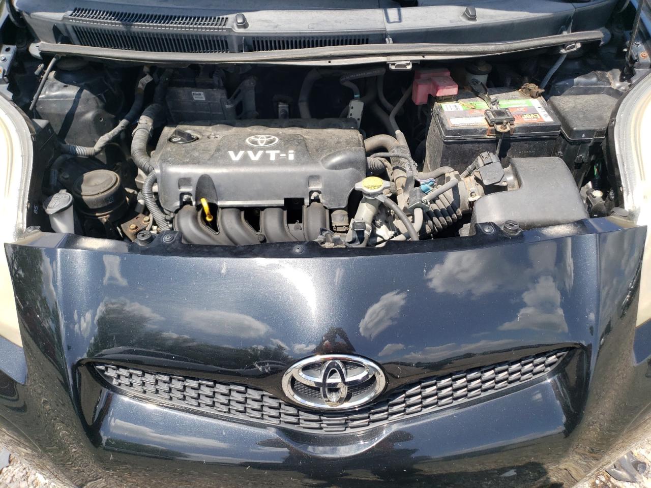 2009 Toyota Yaris VIN: JTDJT903295260863 Lot: 65018125