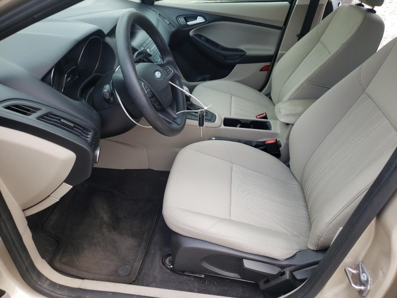 2018 Ford Focus Se VIN: 1FADP3FE2JL266658 Lot: 64924695