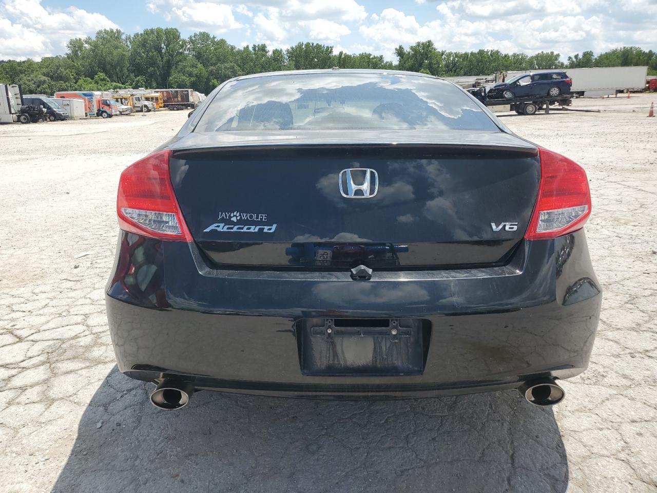 2011 Honda Accord Exl VIN: 1HGCS2B83BA004550 Lot: 65035975