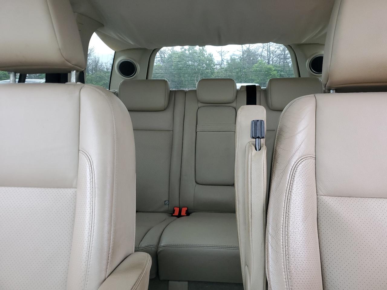 2010 Land Rover Lr2 Hse Technology VIN: SALFT2BN0AH185300 Lot: 65221675
