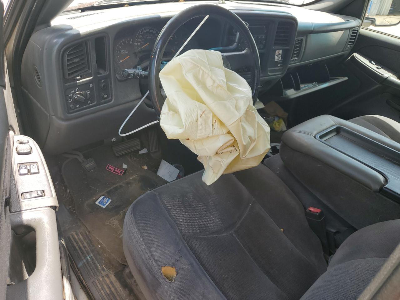 2003 GMC New Sierra C1500 VIN: 2GTEC19V831264173 Lot: 63995235