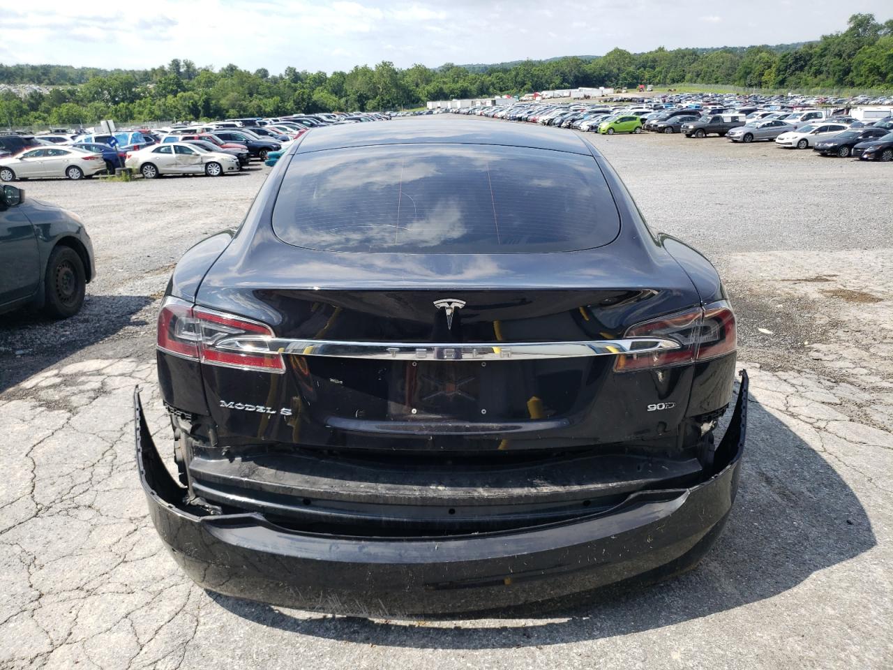 2017 Tesla Model S VIN: 5YJSA1E27HF185781 Lot: 64694165