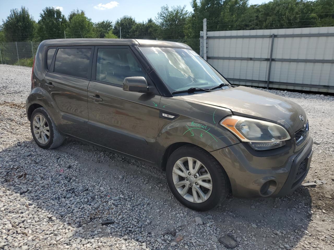 2013 Kia Soul VIN: KNDJT2A55D7516384 Lot: 66531605