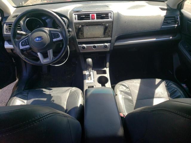  SUBARU OUTBACK 2015 Srebrny