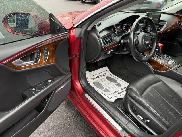 Hatchbacks AUDI A7 2017 Red