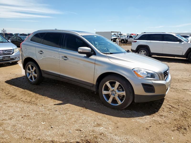  VOLVO XC60 2013 Srebrny