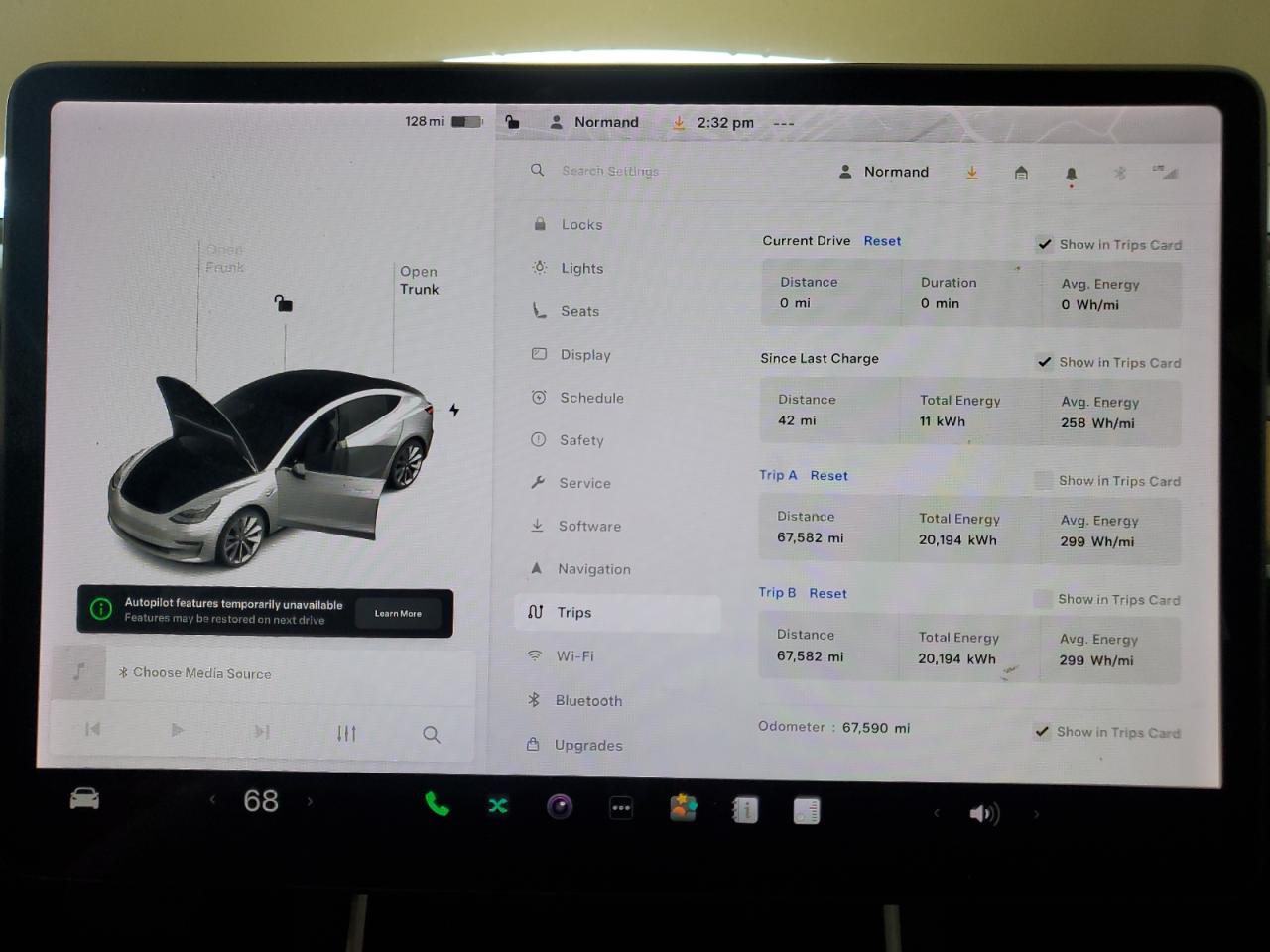 2018 Tesla Model 3 VIN: 5YJ3E1EB2JF121470 Lot: 64447215