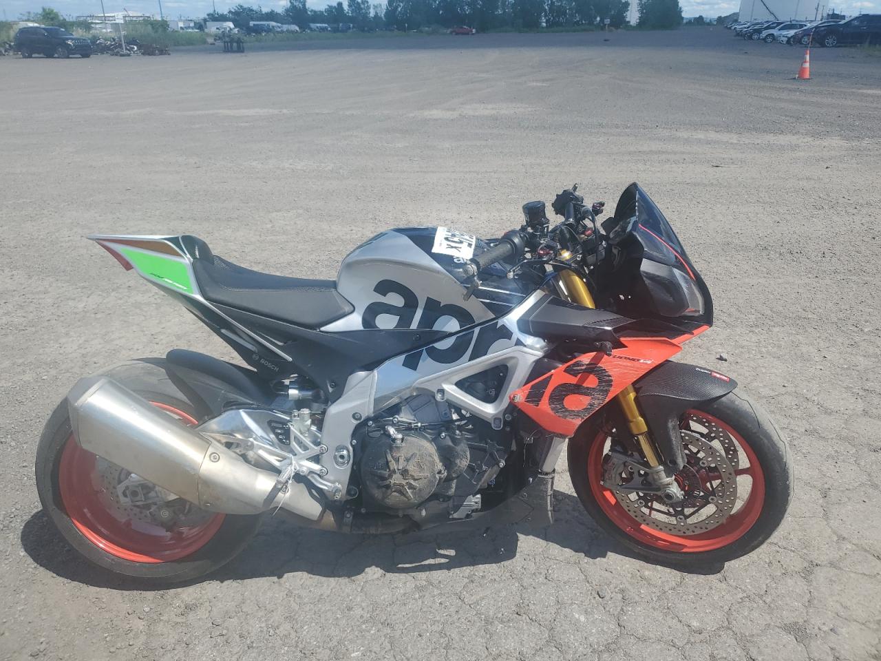 2019 Aprilia Tuono V4 1 grey null null ZD4KGUA14KS000095 photo #1