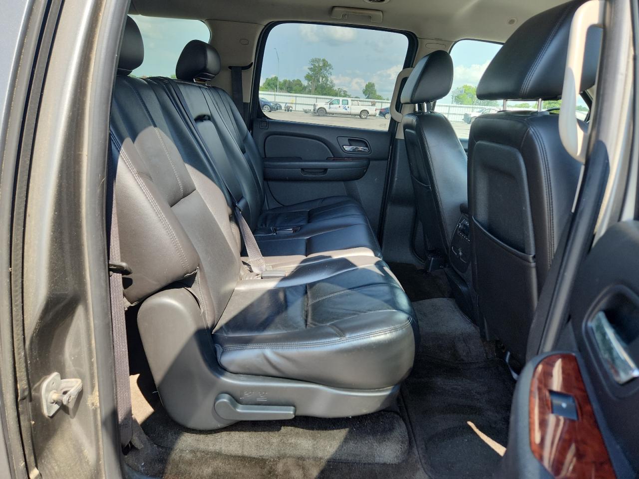 2009 Chevrolet Suburban K1500 Lt VIN: 1GNFK26389R270336 Lot: 64228075
