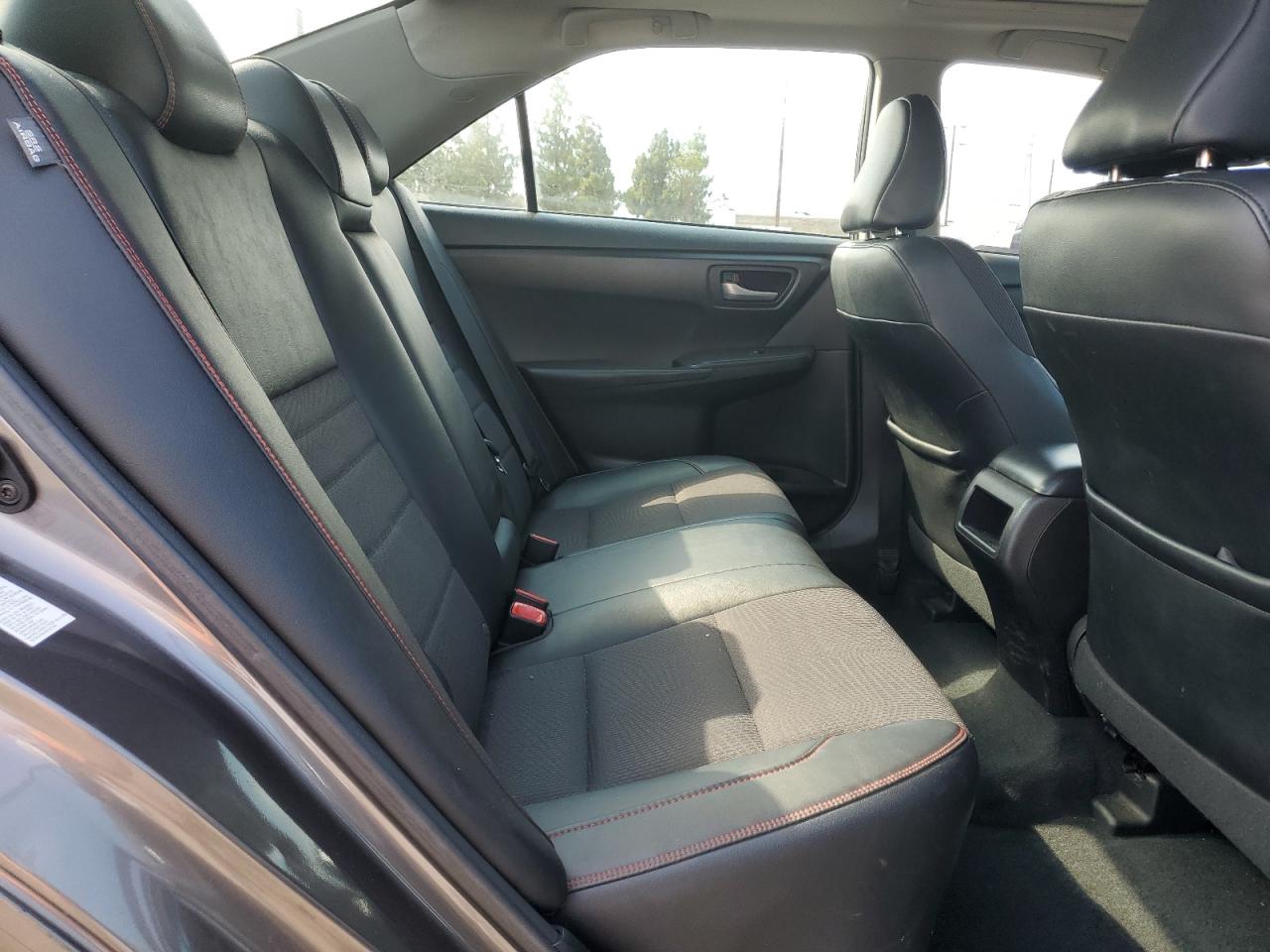 2016 Toyota Camry Le VIN: 4T1BF1FKXGU196761 Lot: 65443125