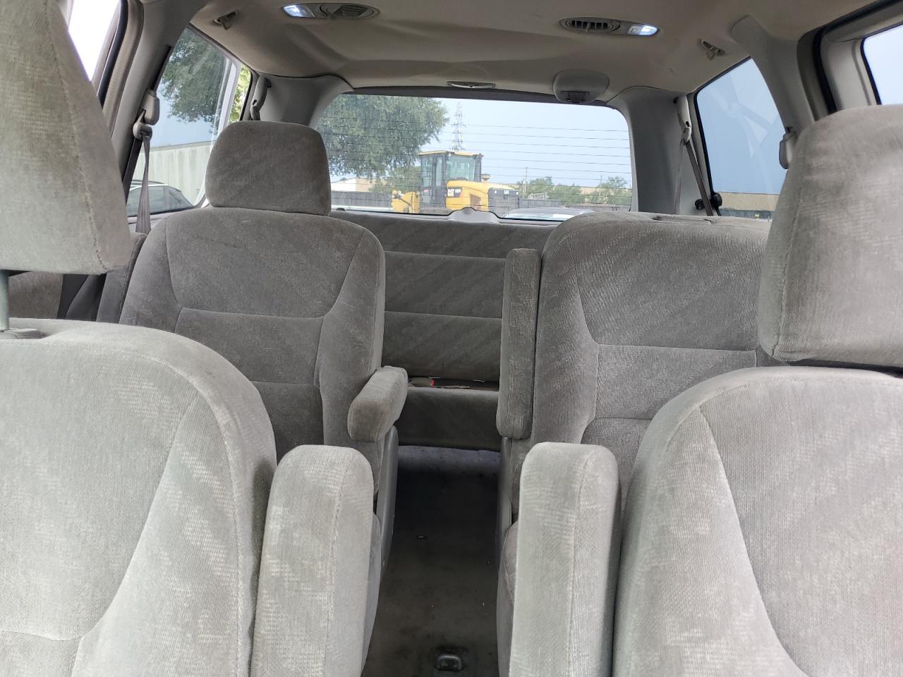 2002 Honda Odyssey Ex VIN: 5FNRL186X2B005109 Lot: 63224095