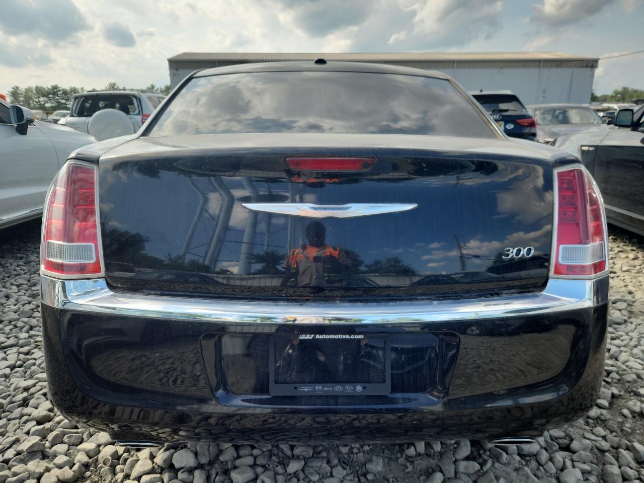 2012 Chrysler 300 VIN: 2C3CCAAG5CH138918 Lot: 64722865