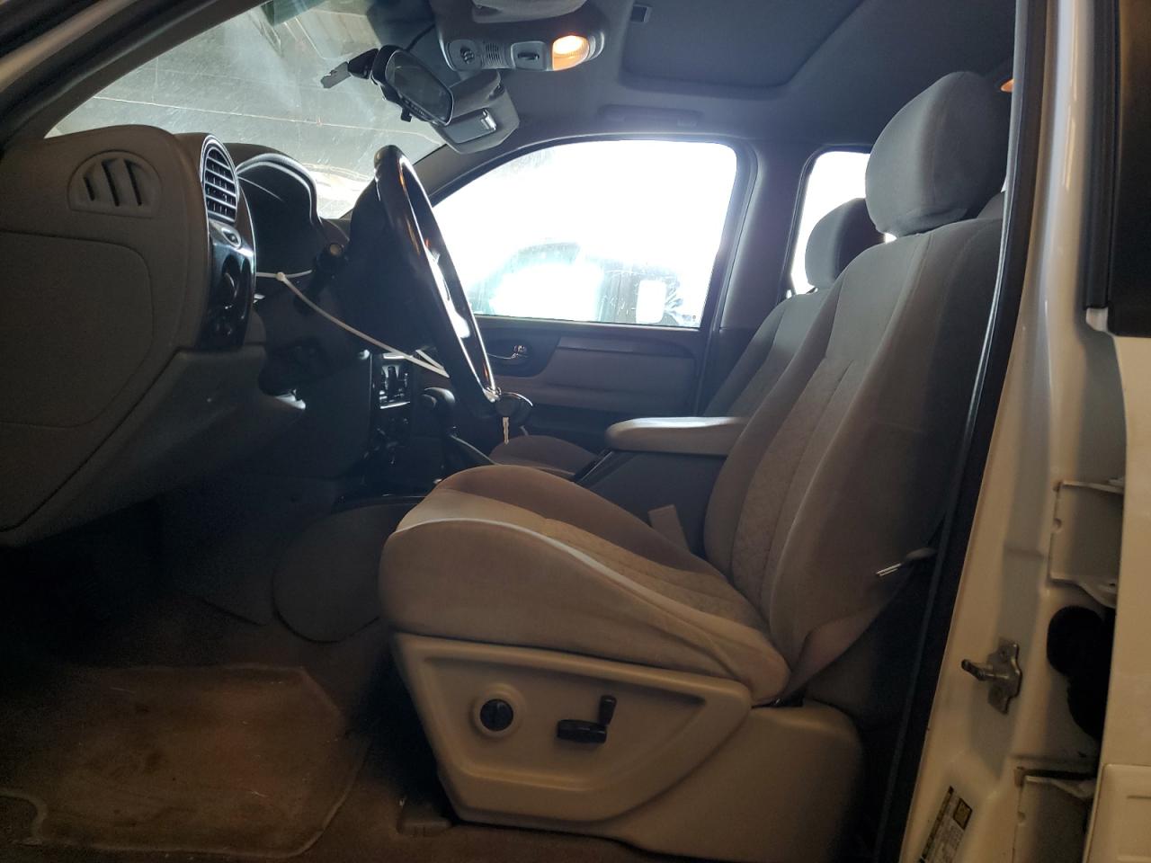 2005 GMC Envoy VIN: 1GKDT13S352192865 Lot: 60637835