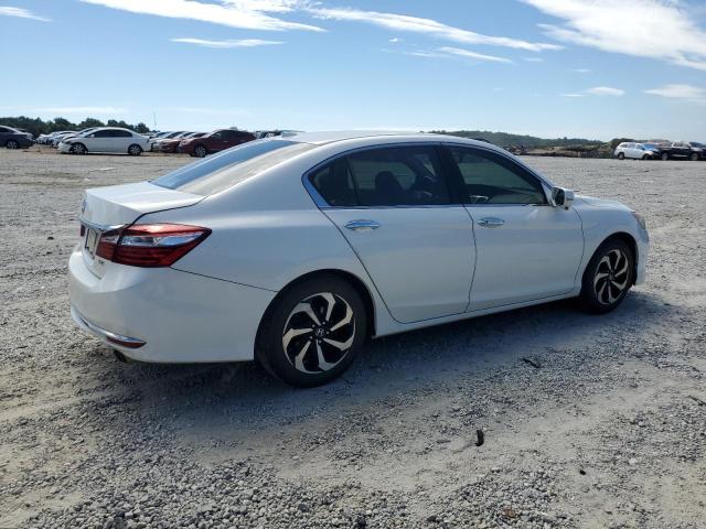 Sedans HONDA ACCORD 2016 Biały