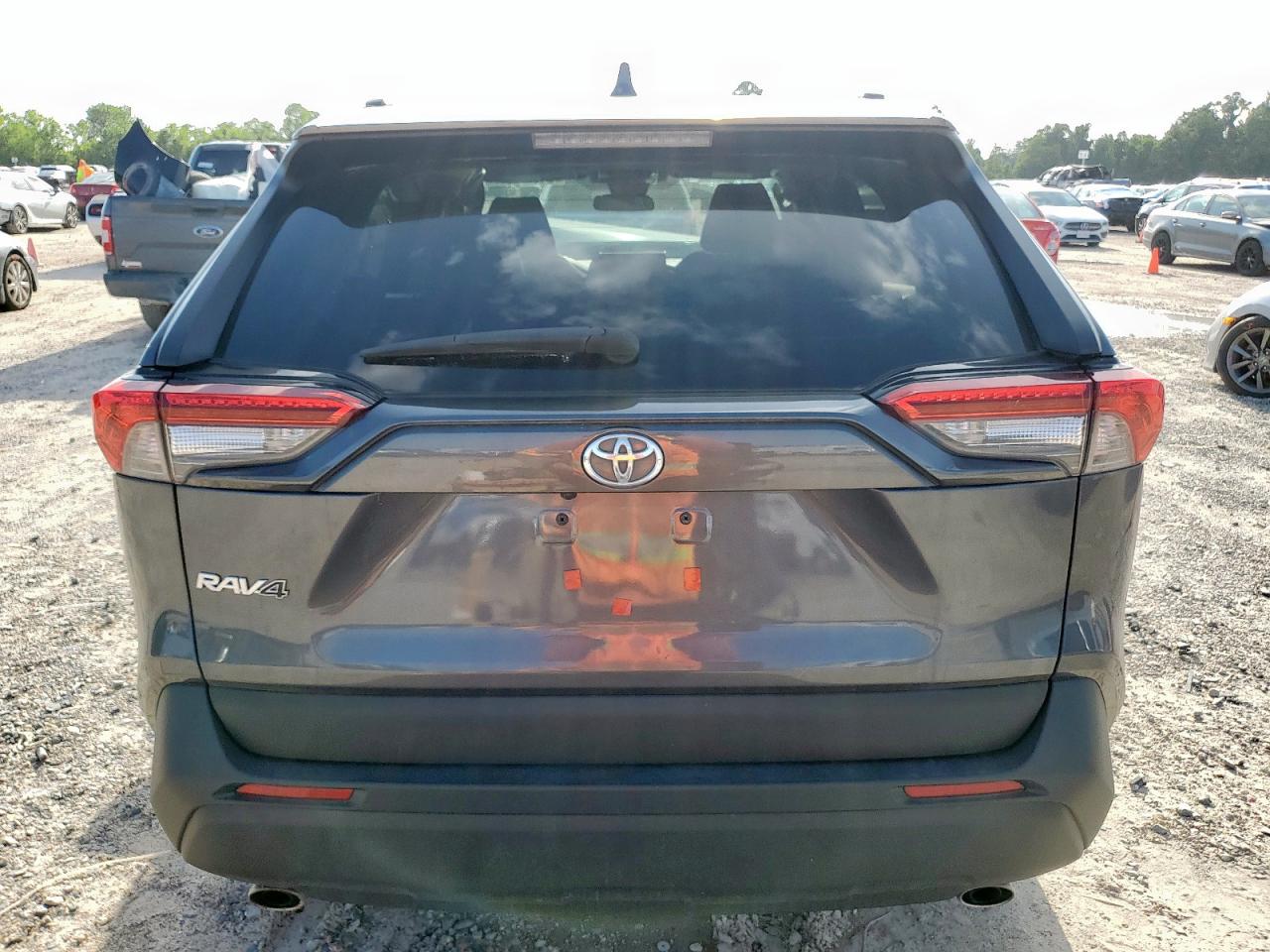 2020 Toyota Rav4 Xle VIN: 2T3W1RFV7LW079732 Lot: 64979565