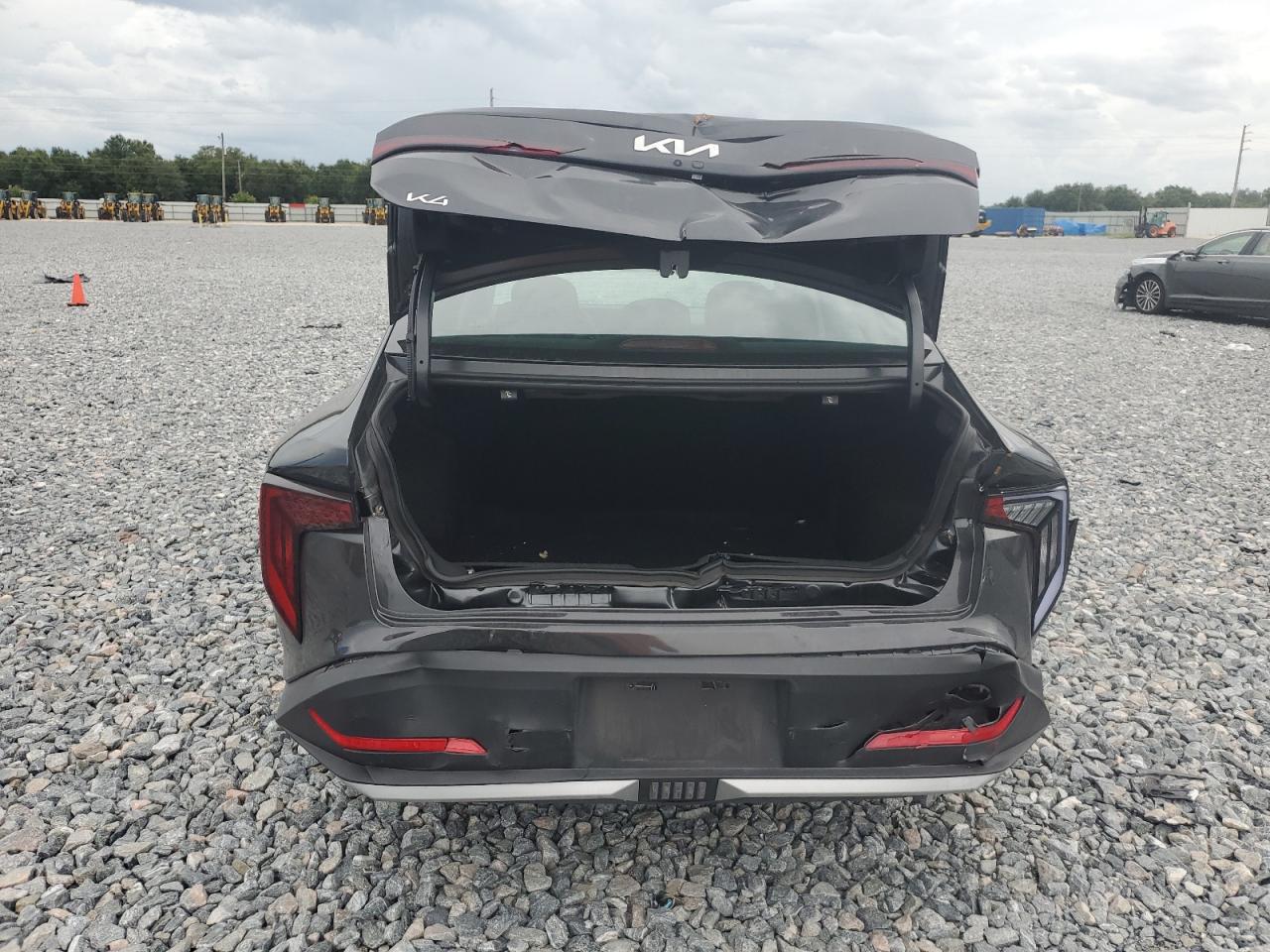 2025 Kia K4 Lx VIN: 3KPFT4DE4SE015092 Lot: 65060285