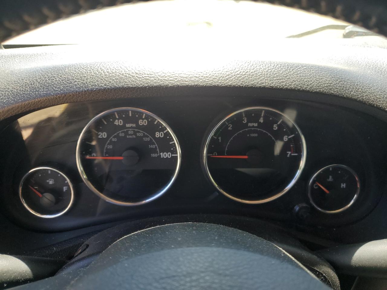 2013 Jeep Wrangler Unlimited Sport VIN: 1C4BJWDG6DL582836 Lot: 65258495