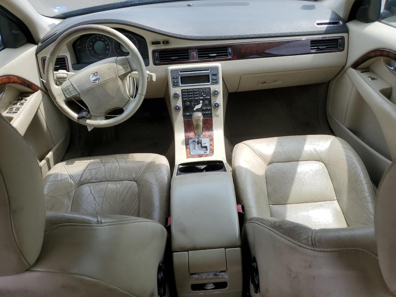 2008 Volvo V70 3.2 VIN: YV1BW982281016220 Lot: 64492285