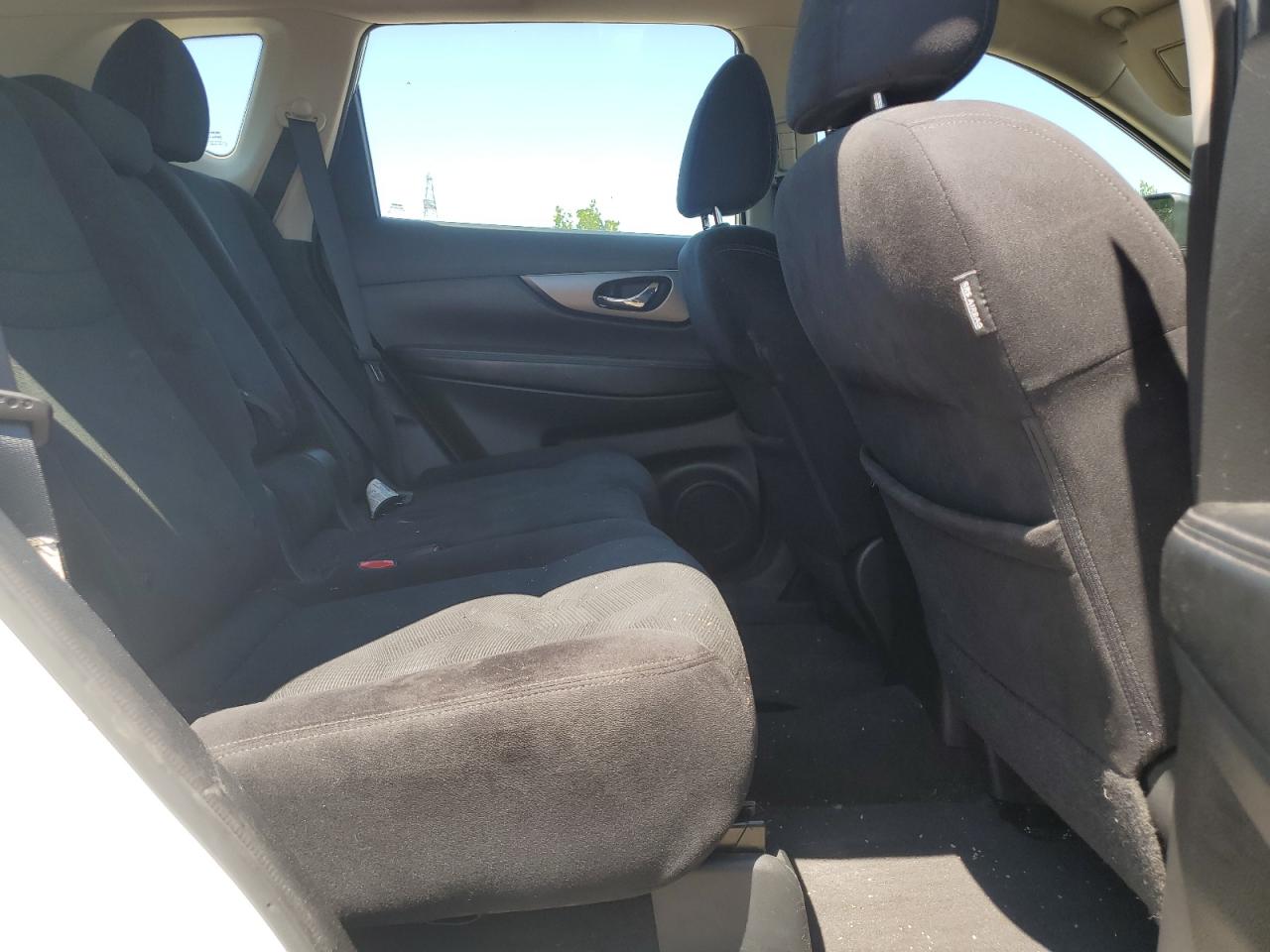 2015 Nissan Rogue S VIN: 5N1AT2MT2FC806971 Lot: 65531915