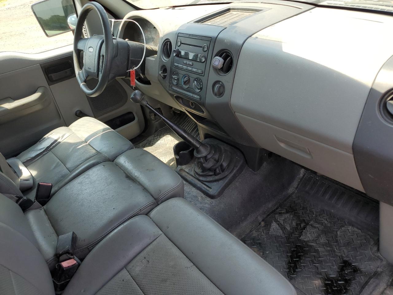 2007 Ford F150 VIN: 1FTRF12207NA33054 Lot: 65013245