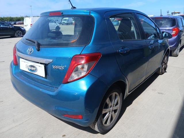 2012 TOYOTA YARIS TR V