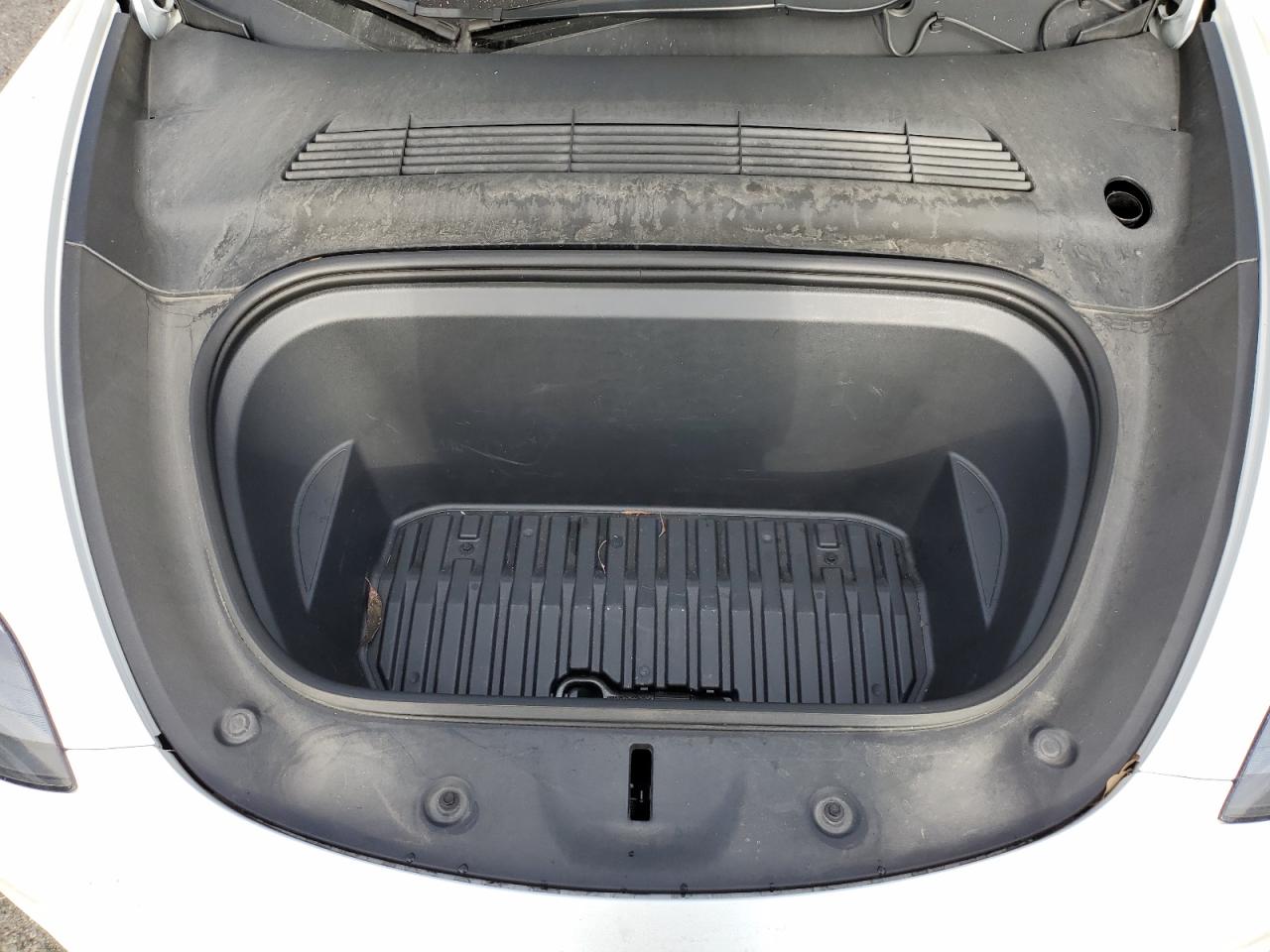 2022 Tesla Model Y VIN: 7SAYGDEEXNF553809 Lot: 65374385