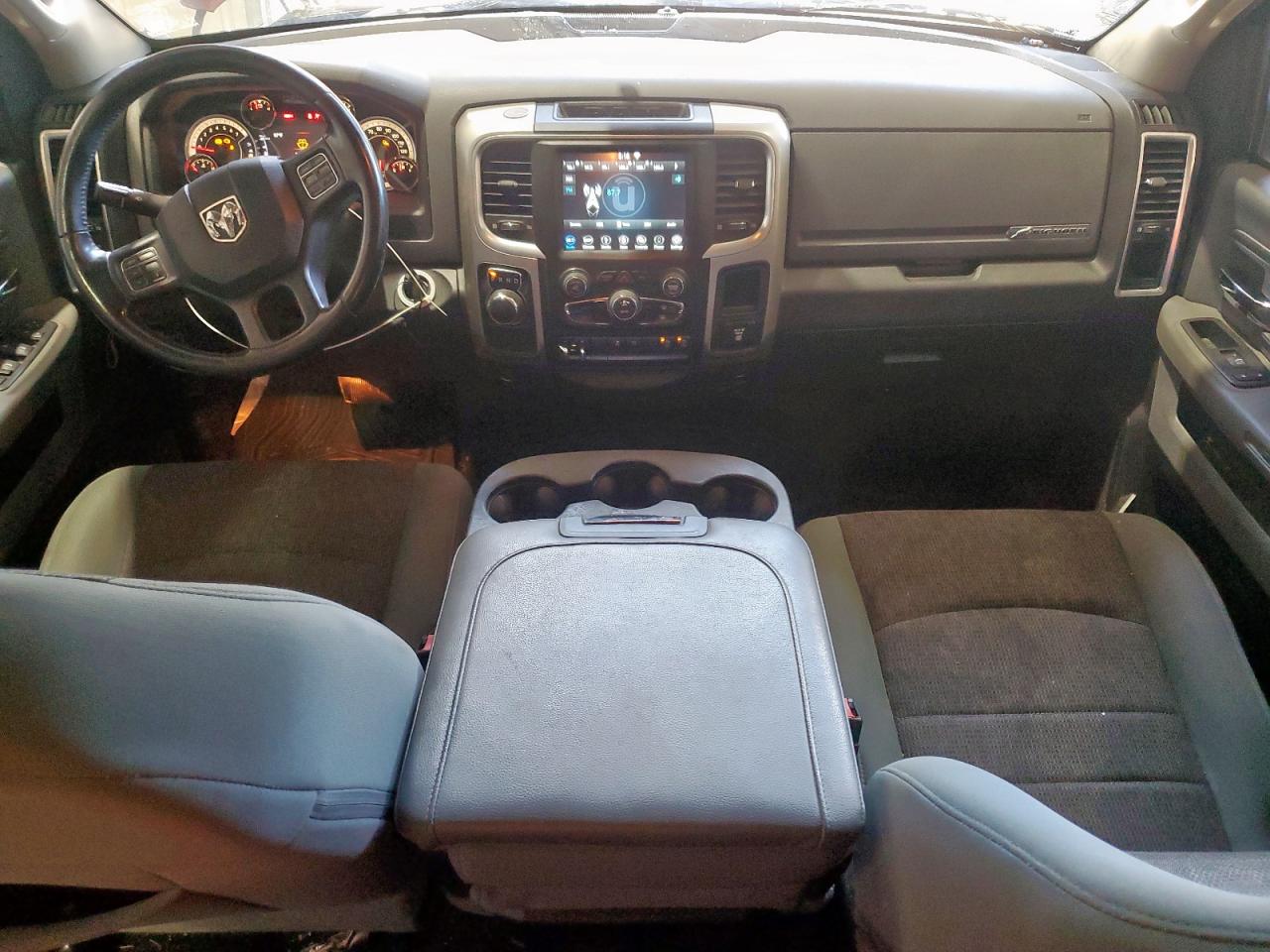 1c6rr6tt0ks711640 1C6RR6TT0KS711640 2019 Ram 1500 Classic Slt