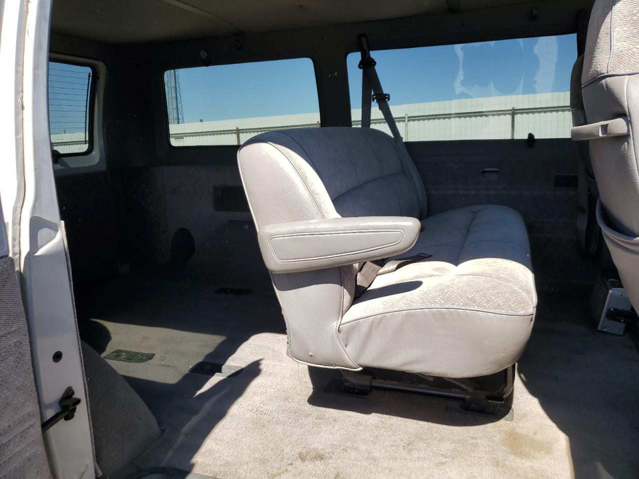 1997 Dodge Ram Wagon B1500 VIN: 2B4HB15Y2VK550420 Lot: 64066875