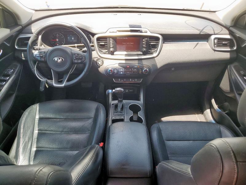  KIA SORENTO 2017 White