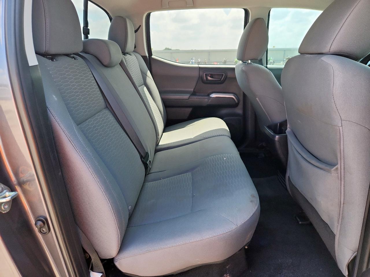 2017 Toyota Tacoma Double Cab VIN: 5TFAZ5CNXHX026008 Lot: 65030335