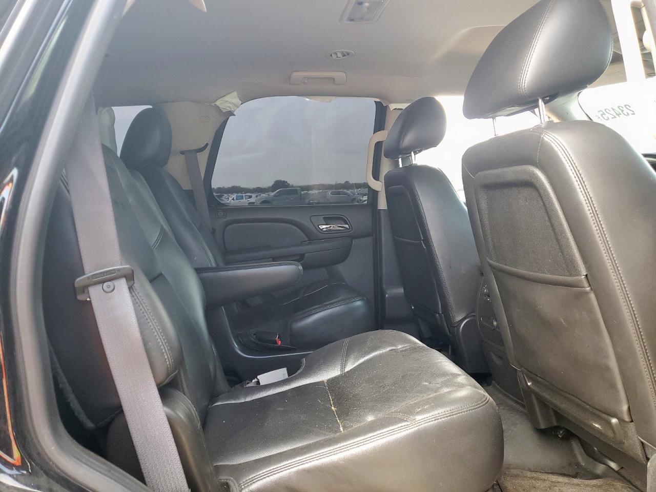 2011 Chevrolet Tahoe C1500 Ltz VIN: 1GNSCCE01BR117313 Lot: 63123425
