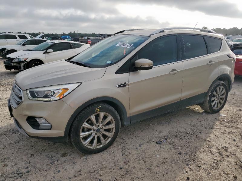  FORD ESCAPE 2017 Beżowy