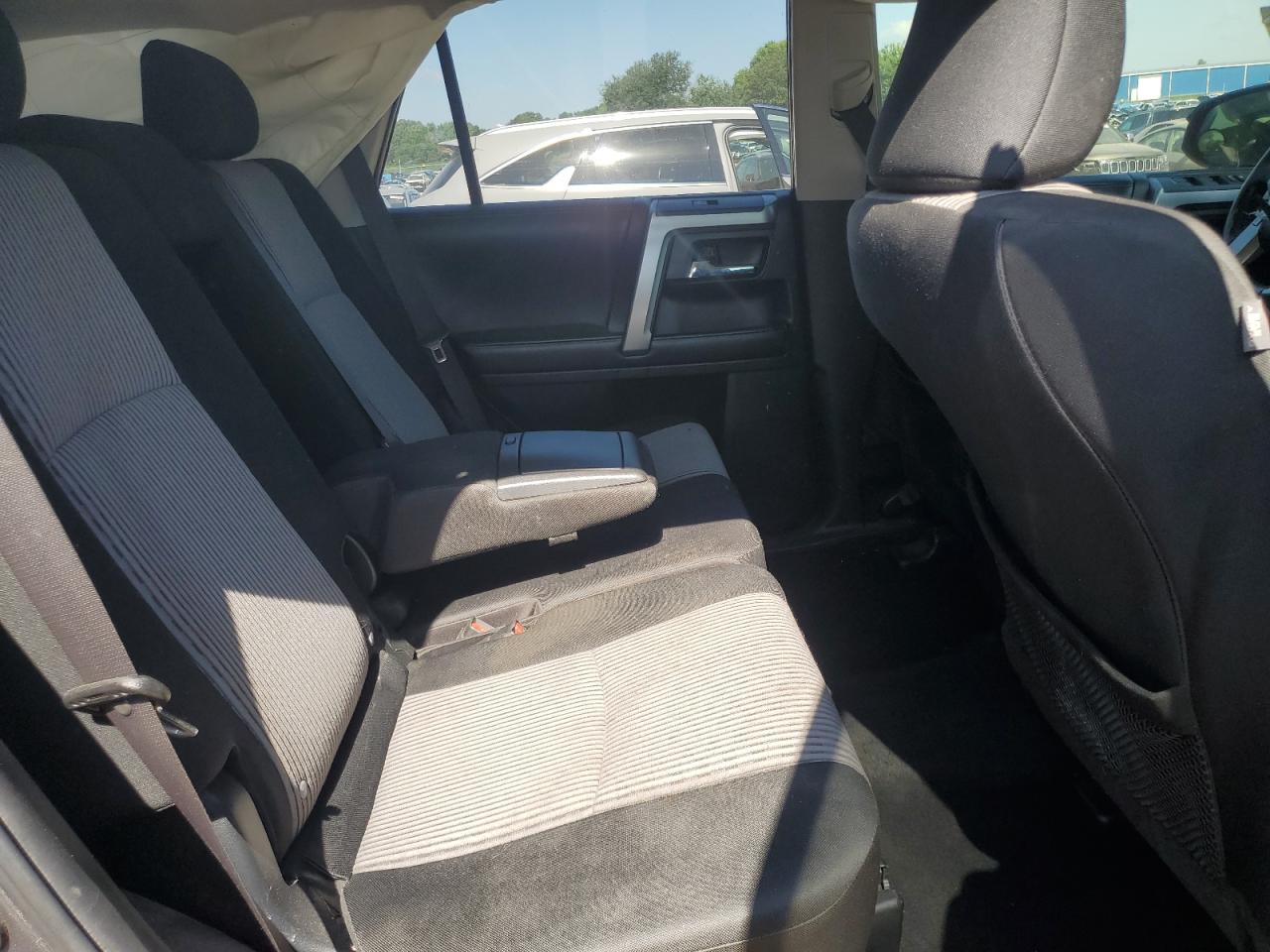 2016 Toyota 4Runner Sr5 VIN: JTEZU5JR6G5137877 Lot: 63208295